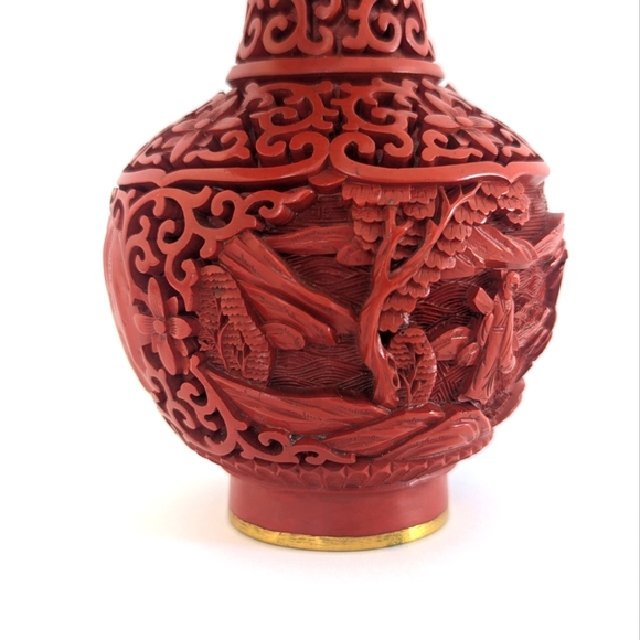Vintage/Estate Red Carved Chinese Cinnabar Vase With Brass and Blue Enamel - Picture 6 of 17